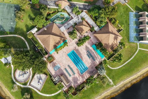 Villa ou maison à vendre à Miami, Floride: 3 chambres, 169.92 m2 № 1976667 - photo 5