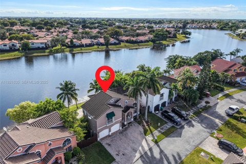 Villa ou maison à vendre à Miami, Floride: 3 chambres, 169.92 m2 № 1976667 - photo 3