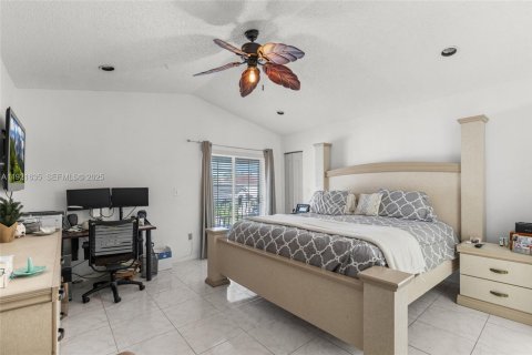 Villa ou maison à vendre à Miami, Floride: 3 chambres, 169.92 m2 № 1976667 - photo 25