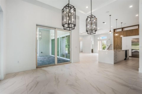 House in Montverde, Florida 5 bedrooms, 364.55 sq.m. № 1886089 - photo 15