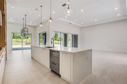 House in Montverde, Florida 5 bedrooms, 364.55 sq.m. № 1886089 - photo 14