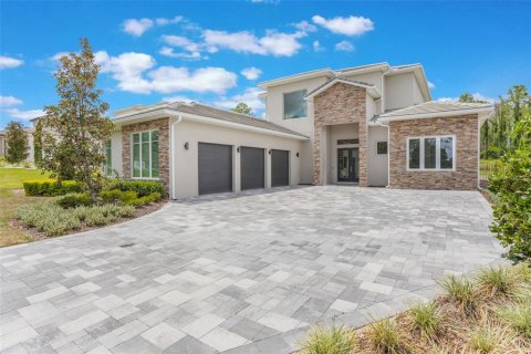 House in Montverde, Florida 5 bedrooms, 364.55 sq.m. № 1886089 - photo 1