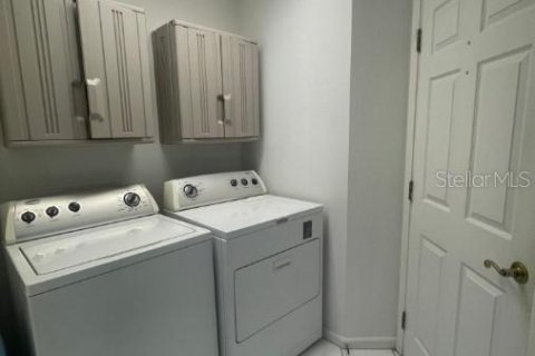 House in Ocala, Florida 2 bedrooms, 100.8 sq.m. № 2213602 - photo 7
