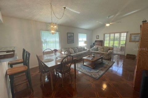 House in Ocala, Florida 2 bedrooms, 100.8 sq.m. № 2213602 - photo 5