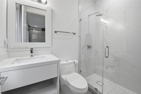 Townhouse in Miami, Florida 3 bedrooms, 117.06 sq.m. № 2047160 - photo 19