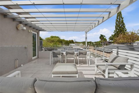 Townhouse in Miami, Florida 3 bedrooms, 117.06 sq.m. № 2047160 - photo 26