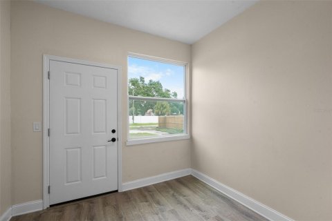 House in Saint Petersburg, Florida 4 bedrooms, 170.94 sq.m. № 1914170 - photo 14
