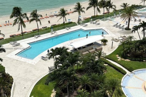 Copropriété à louer à Sunny Isles Beach, Floride: 3 chambres, 199.74 m2 № 2046463 - photo 9