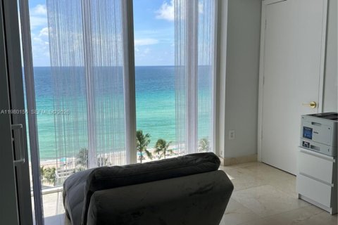 Copropriété à louer à Sunny Isles Beach, Floride: 3 chambres, 199.74 m2 № 2046463 - photo 19