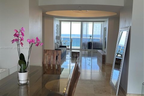 Copropriété à louer à Sunny Isles Beach, Floride: 3 chambres, 199.74 m2 № 2046463 - photo 18