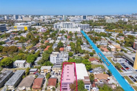 Commercial property in Miami, Florida № 1980525 - photo 5