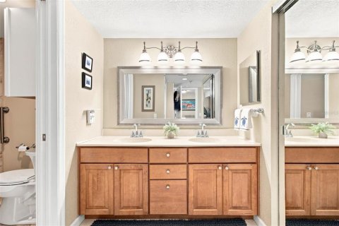 Condo in Hudson, Florida, 2 bedrooms № 2331000 - photo 9