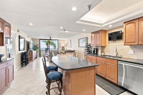 Condo in Hudson, Florida, 2 bedrooms № 2331000 - photo 17