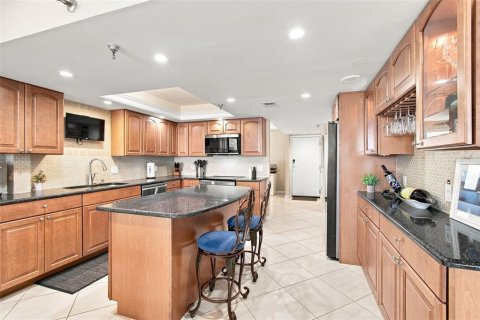 Condo in Hudson, Florida, 2 bedrooms № 2331000 - photo 16