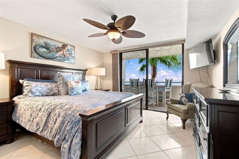 Condo in Hudson, Florida, 2 bedrooms № 2331000 - photo 8