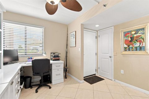 Condo in Hudson, Florida, 2 bedrooms № 2331000 - photo 14