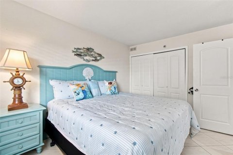 Condo in Hudson, Florida, 2 bedrooms № 2331000 - photo 24