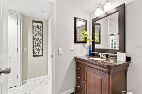 Condo in Hudson, Florida, 2 bedrooms № 2331000 - photo 22