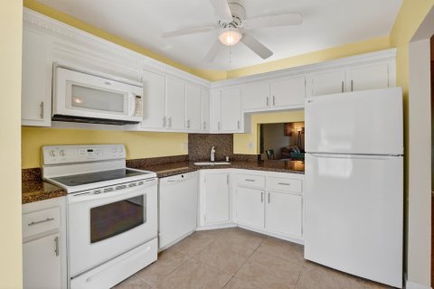 Condominio en venta en Deerfield Beach, Florida, 2 dormitorios, 90.3 m2 № 2182461 - foto 16