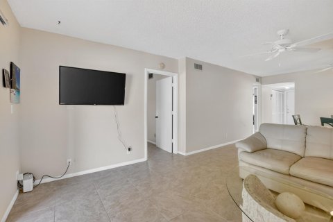 Condominio en venta en Deerfield Beach, Florida, 2 dormitorios, 90.3 m2 № 2182461 - foto 14