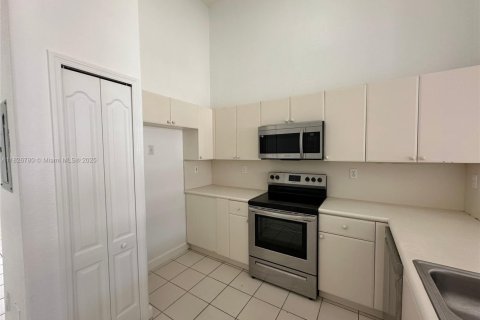 Condominio en venta en Homestead, Florida, 2 dormitorios, 86.4 m2 № 1797045 - foto 4