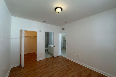 Condominio en venta en Homestead, Florida, 2 dormitorios, 86.4 m2 № 1797045 - foto 9