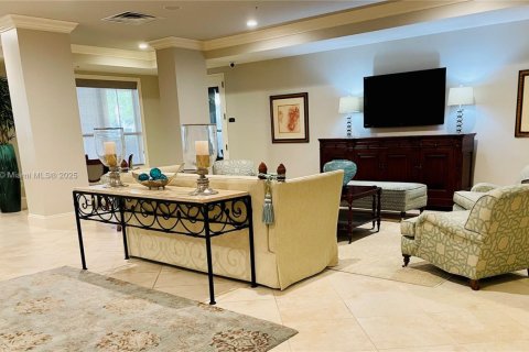 Condo in Coral Gables, Florida, 2 bedrooms  № 1714823 - photo 23