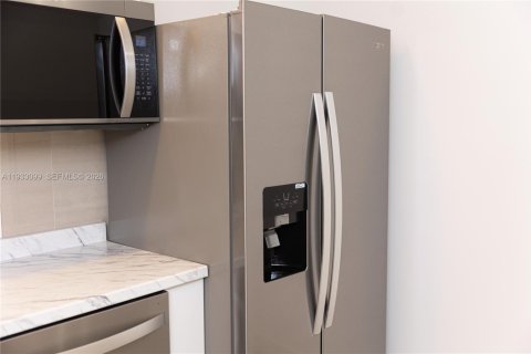 Condo in Aventura, Florida, 2 bedrooms  № 2059963 - photo 27