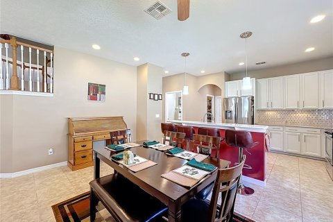 Casa en venta en Kissimmee, Florida, 5 dormitorios, 290.04 m2 № 1588696 - foto 24