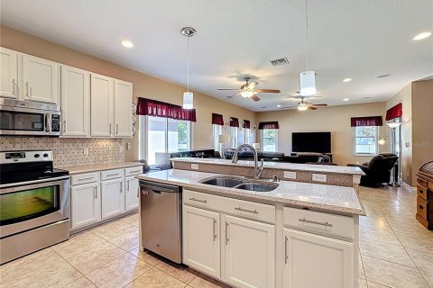 Casa en venta en Kissimmee, Florida, 5 dormitorios, 290.04 m2 № 1588696 - foto 18