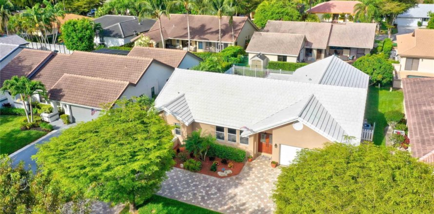 Casa en Coral Springs, Florida 5 dormitorios, 229.47 m2 № 1075891