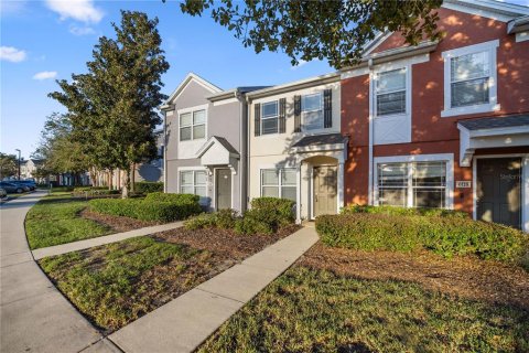 Townhouse in Ocala, Florida 2 bedrooms, 105.35 sq.m. № 2117238 - photo 2