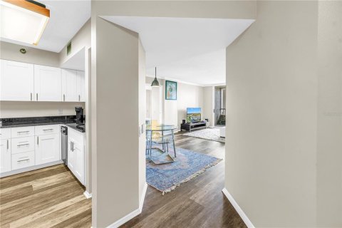 Condo in Clearwater, Florida, 2 bedrooms № 2226823 - photo 12