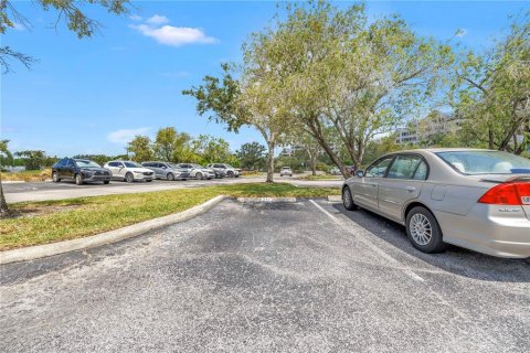 Condo in Clearwater, Florida, 2 bedrooms № 2226823 - photo 25