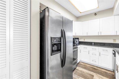 Condo in Clearwater, Florida, 2 bedrooms № 2226823 - photo 10
