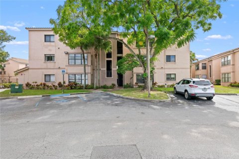 Condominio en venta en Davie, Florida, 2 dormitorios, 90.49 m2 № 2146413 - foto 3