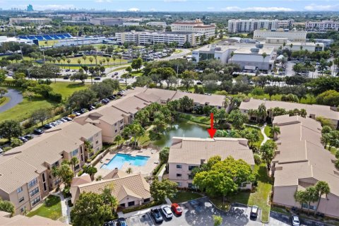 Condominio en venta en Davie, Florida, 2 dormitorios, 90.49 m2 № 2146413 - foto 24