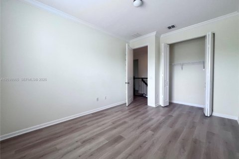 Touwnhouse à louer à Sunrise, Floride: 3 chambres, 175.21 m2 № 2154927 - photo 15
