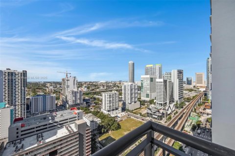 Condo in Miami, Florida, 1 bedroom  № 1882101 - photo 22