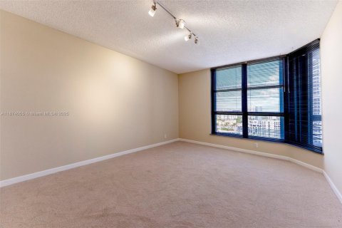 Copropriété à louer à Aventura, Floride: 2 chambres, 109.72 m2 № 1983625 - photo 8