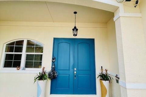 House in Palm City, Florida 4 bedrooms, 210.8 sq.m. № 2245280 - photo 11