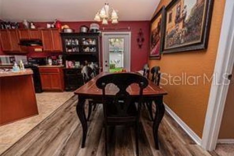 House in Lakeland, Florida 5 bedrooms, 147.71 sq.m. № 1791939 - photo 11