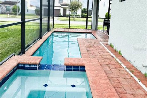House in Haines City, Florida 4 bedrooms, 143.81 sq.m. № 2393791 - photo 11