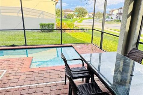 House in Haines City, Florida 4 bedrooms, 143.81 sq.m. № 2393791 - photo 17