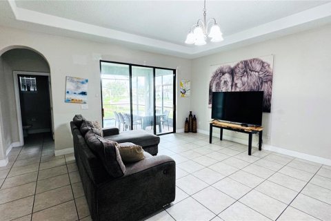 House in Haines City, Florida 4 bedrooms, 143.81 sq.m. № 2393791 - photo 24