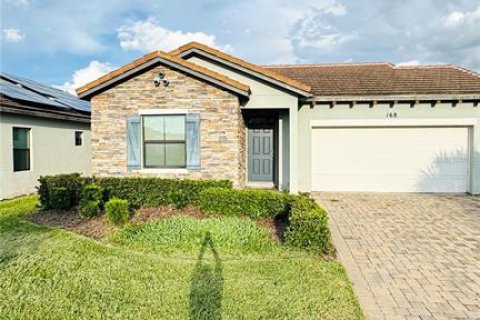 House in Haines City, Florida 4 bedrooms, 143.81 sq.m. № 2393791 - photo 6