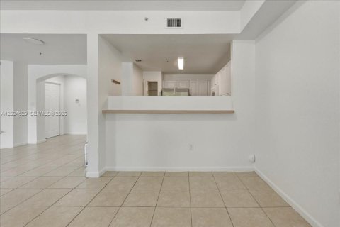 Copropriété à vendre à Doral, Floride: 3 chambres, 121.89 m2 № 2084853 - photo 11