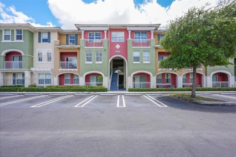 Condo à Doral, Floride, 3 chambres  № 2084853
