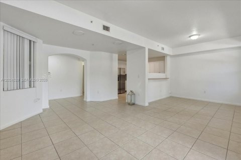 Copropriété à vendre à Doral, Floride: 3 chambres, 121.89 m2 № 2084853 - photo 10