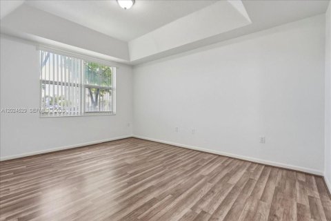 Copropriété à vendre à Doral, Floride: 3 chambres, 121.89 m2 № 2084853 - photo 21